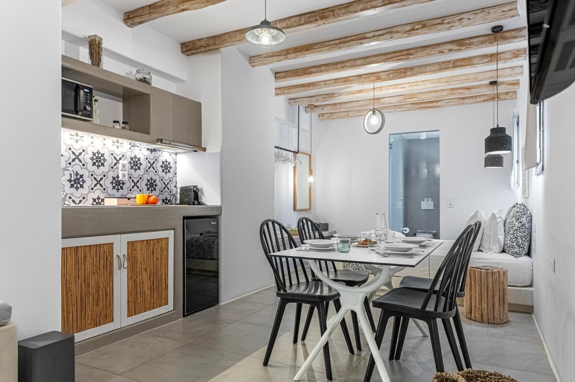 Aelia Suites Αδάμας Εξωτερικό φωτογραφία