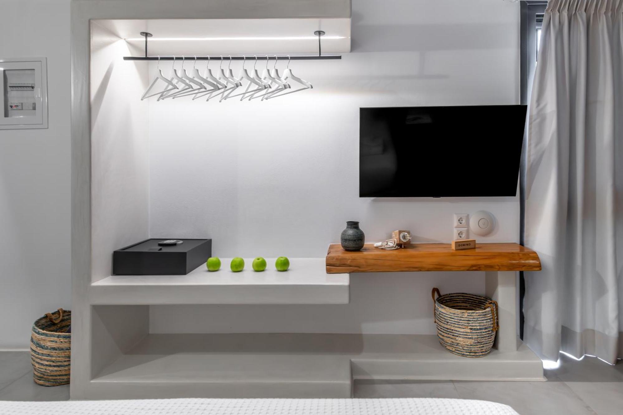 Aelia Suites Αδάμας Εξωτερικό φωτογραφία