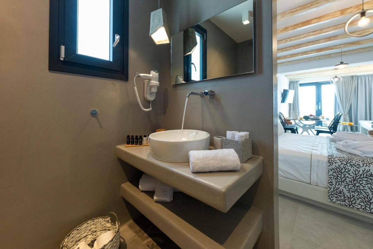 Aelia Suites Αδάμας Εξωτερικό φωτογραφία