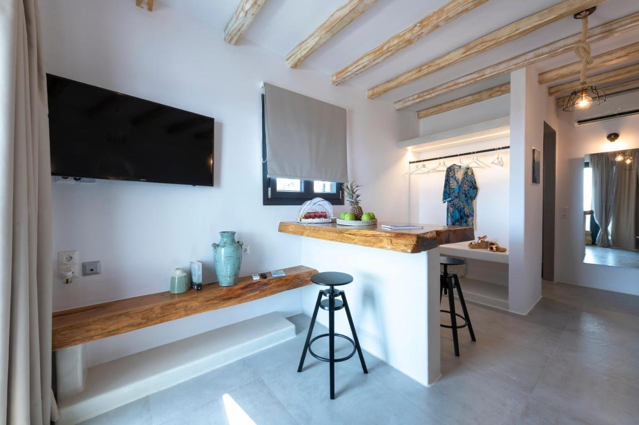 Aelia Suites Αδάμας Εξωτερικό φωτογραφία