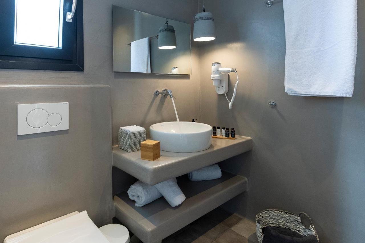 Aelia Suites Αδάμας Εξωτερικό φωτογραφία